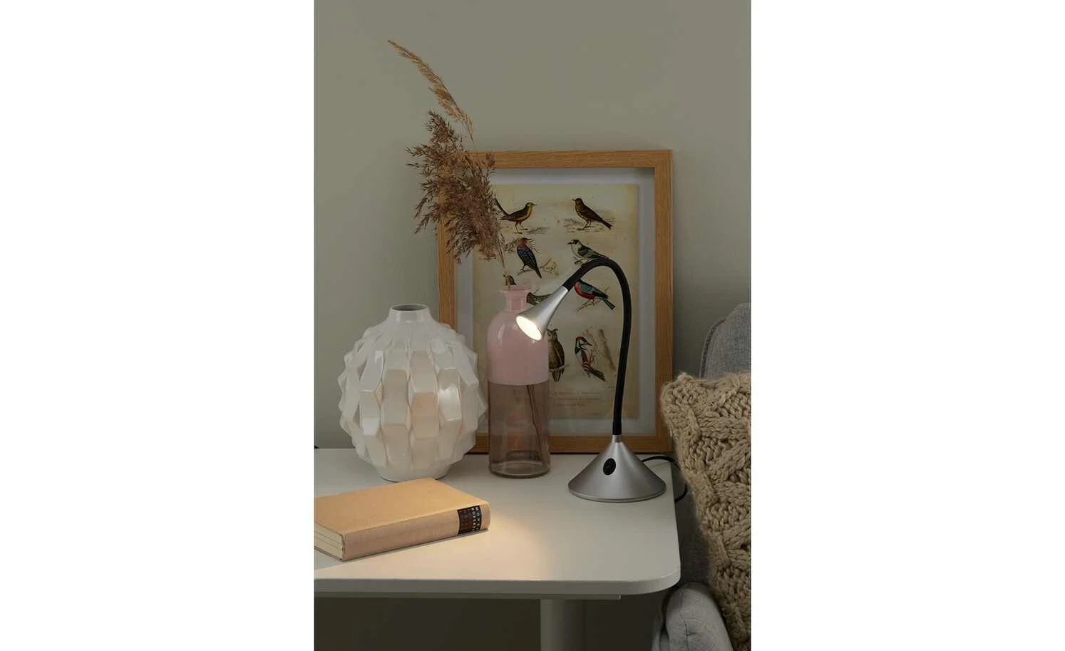 Trio LED-Schreibtischleuchte, mit Flexarm silberfarben 1 Trio LED-Schreibtischleuchte, mit Flexarm silberfarben