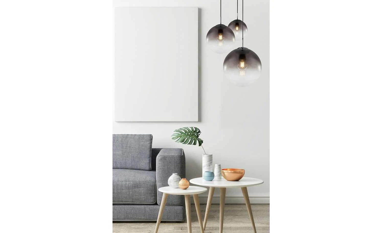 Pendelleuchte, 3-flammig, Rauchglas-Kugeln 1 Pendelleuchte, 3-flammig, Rauchglas-Kugeln