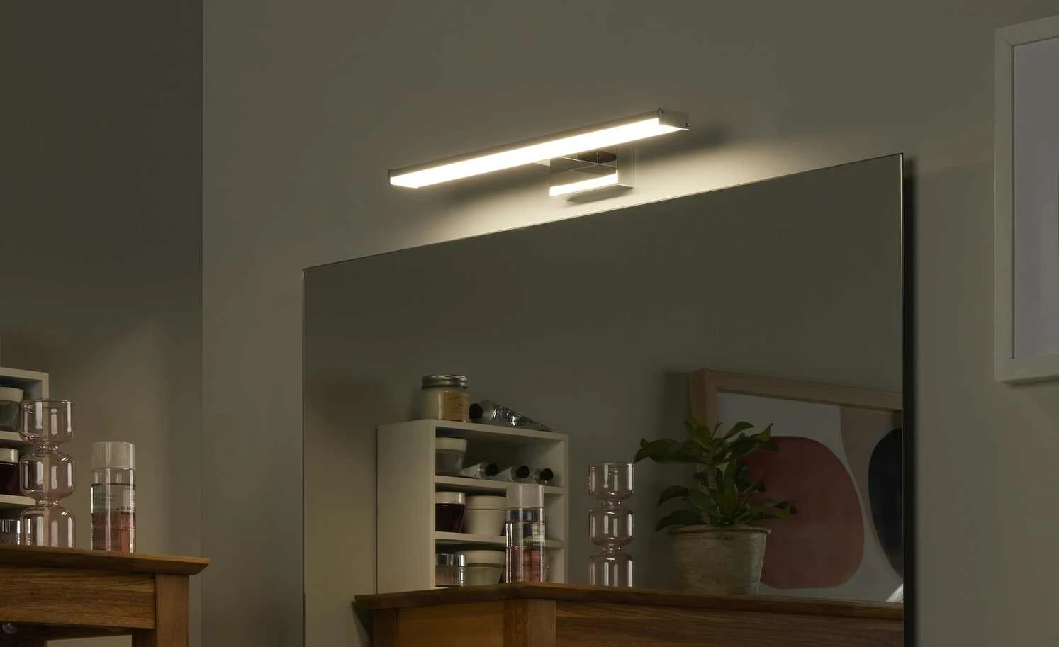 Paul Neuhaus LED-Bad-Wandleuchte, chrom ´klein´ 1 Paul Neuhaus LED-Bad-Wandleuchte, chrom ´klein´