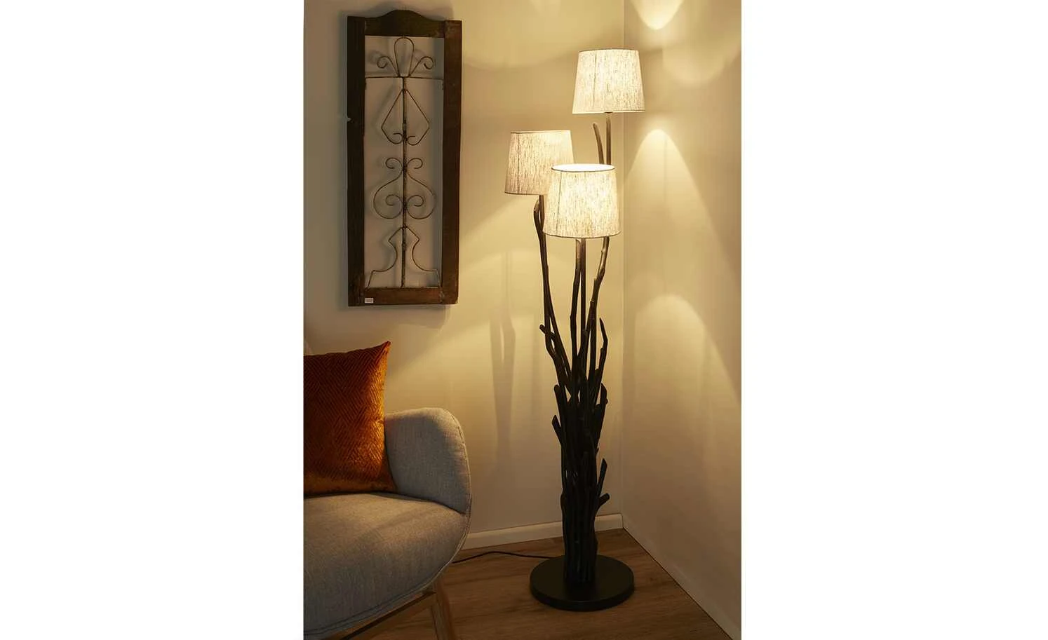 HOME STORY Treibholz-Stehleuchte, 3-flammig, schwarz mit Jute Schirm 1 HOME STORY Treibholz-Stehleuchte, 3-flammig, schwarz mit Jute Schirm