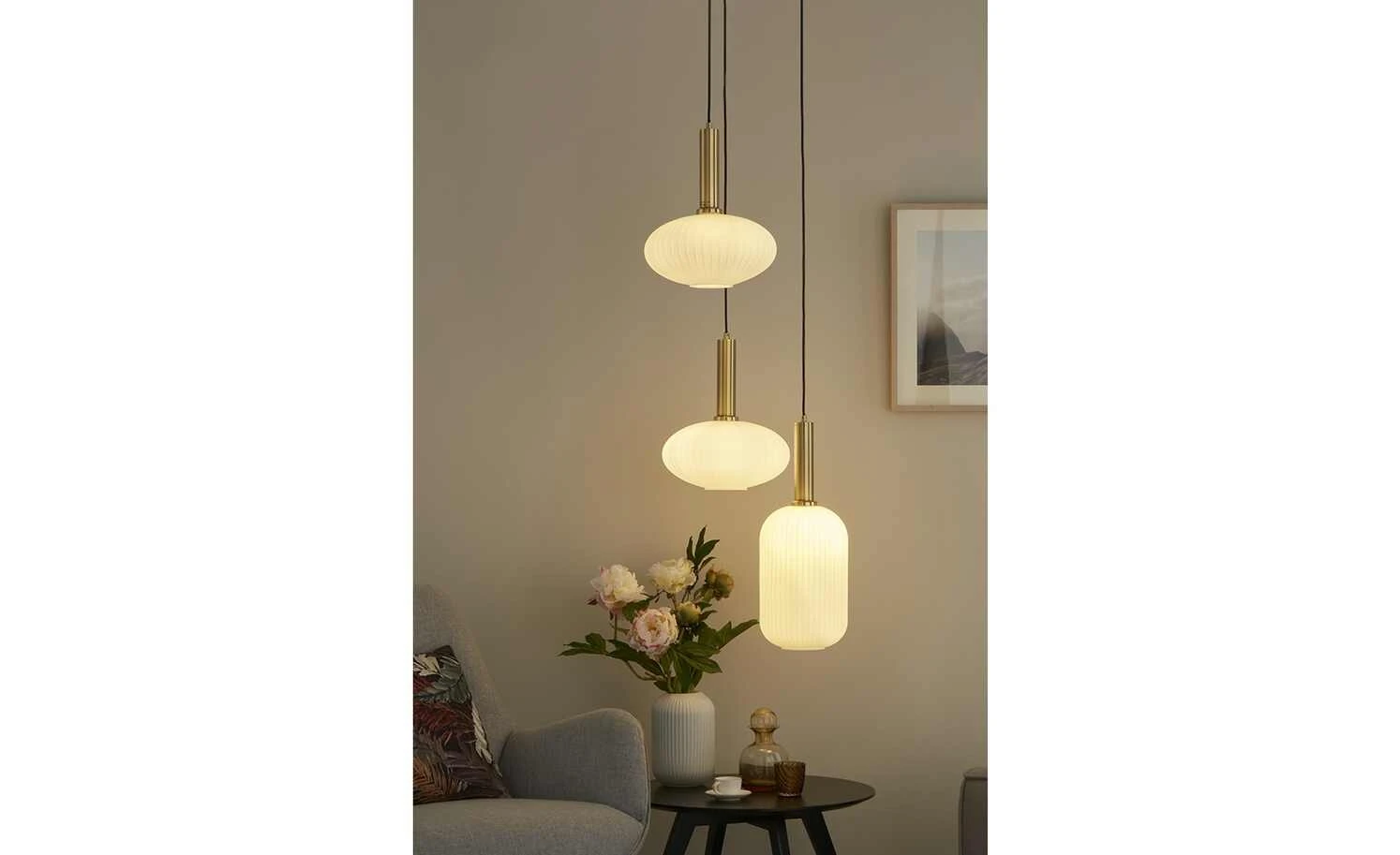 KHG Pendelleuchte, 3-flammig, schwarz / goldfarben 1 KHG Pendelleuchte, 3-flammig, schwarz / goldfarben