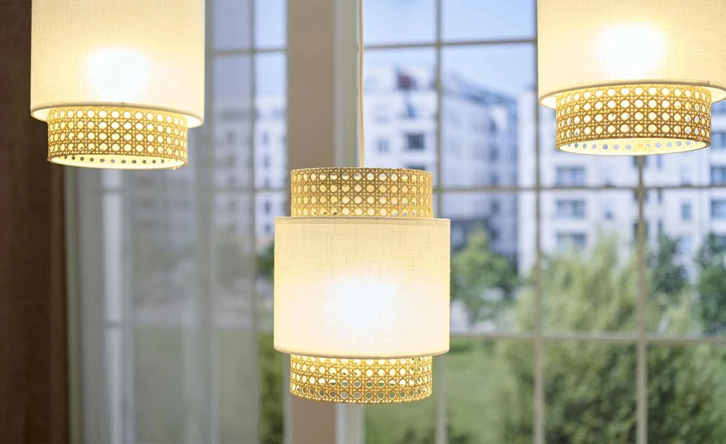 Pendelleuchte 3-flammig, Wiener Geflecht weiß 1 Pendelleuchte 3-flammig, Wiener Geflecht weiß