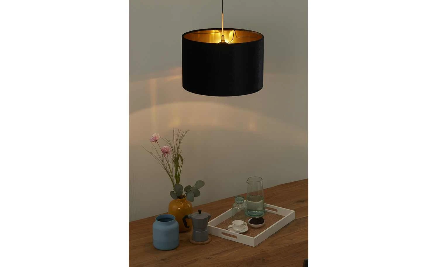 Pendelleuchte, 1-flammig, Samt schwarz 1 Pendelleuchte, 1-flammig, Samt schwarz