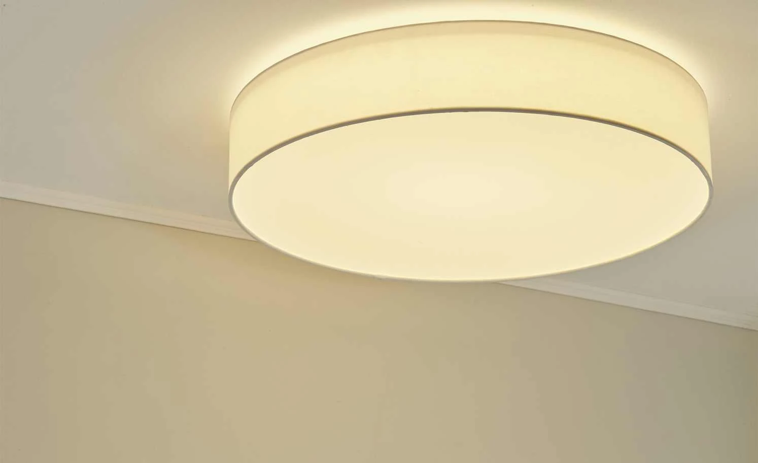 KHG LED-Deckenleuchte Stoffschirm, weiß 1 KHG LED-Deckenleuchte Stoffschirm, weiß